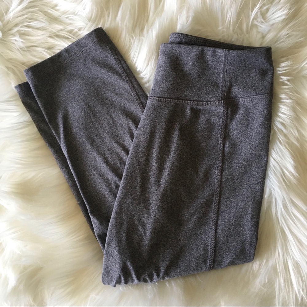all in motion gray workout capri sz small